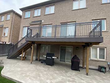 -Deck Railing-Stairs-Railings-Oakville-Aluminum-Railings-Glass-Railings-Pool-Railings-Balcony-Railings-Banister-Railings-Porch-Railings