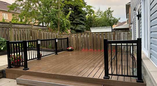 Deck Railings-Exterior Railing-Glass Deck Railing-Frameless Glass Railing-Aluminum Railings-Glass Railings-Pool Railings-Balcony-Railings-Banister-Railings-Porch Railings