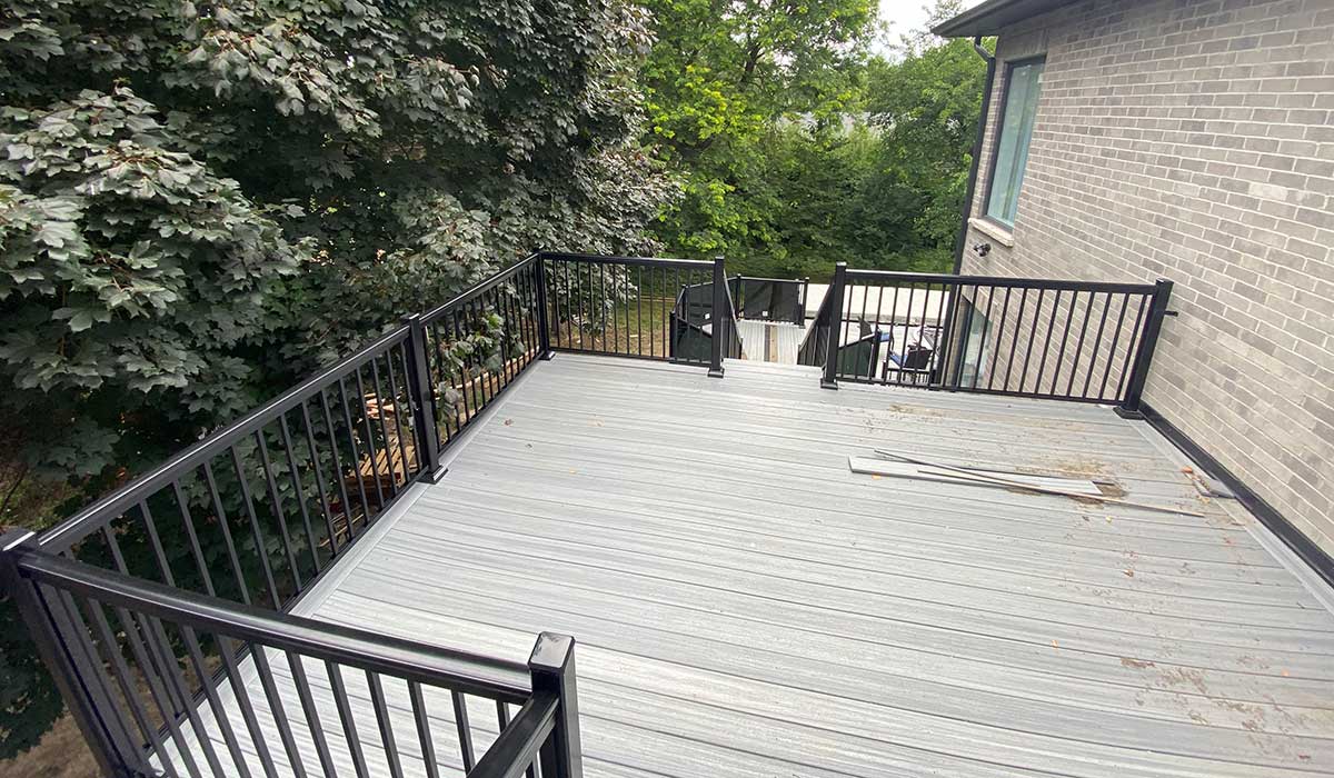 Deck Railings Toronto- Aluminum Railings-Glass Railings-Pool Railings-Balcony-Railings-Banister-Railings-Porch Railings